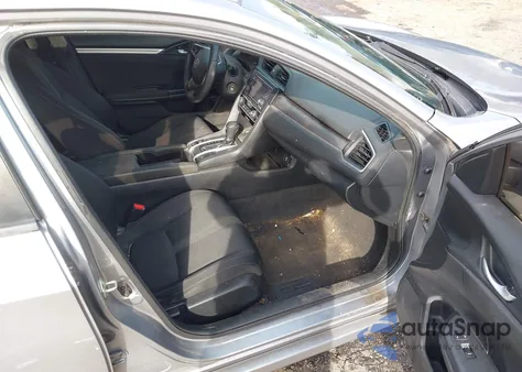 2016 Honda Civic Lx z USA, uszkodzony, nr VIN 19XFC2F55GE233941